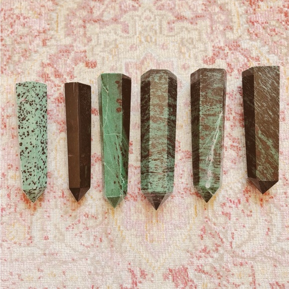 Ruby Zoisite Set of Six Green and Black Crystal Towers Authentic - Picture 4 of 4